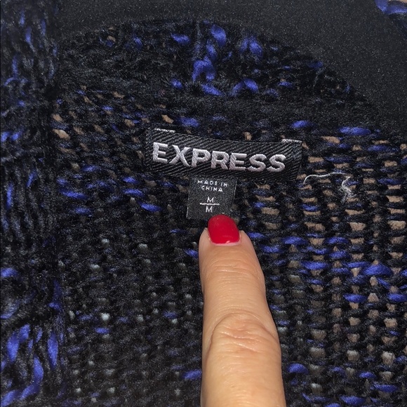 Express collared soft, comfy & stylish sweater - Picture 5 of 11